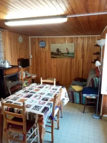 Maison Ax Les Therme Savignac-les-Ormeaux 0*,